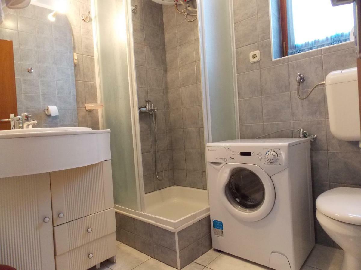 Apartments Rogic ヤドラニヴォ エクステリア 写真